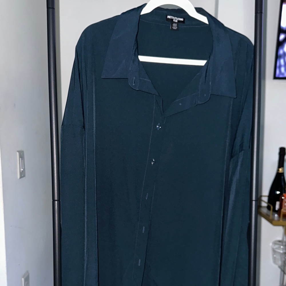 PrettyLittleThing Size 24 Teal Button up Shirt